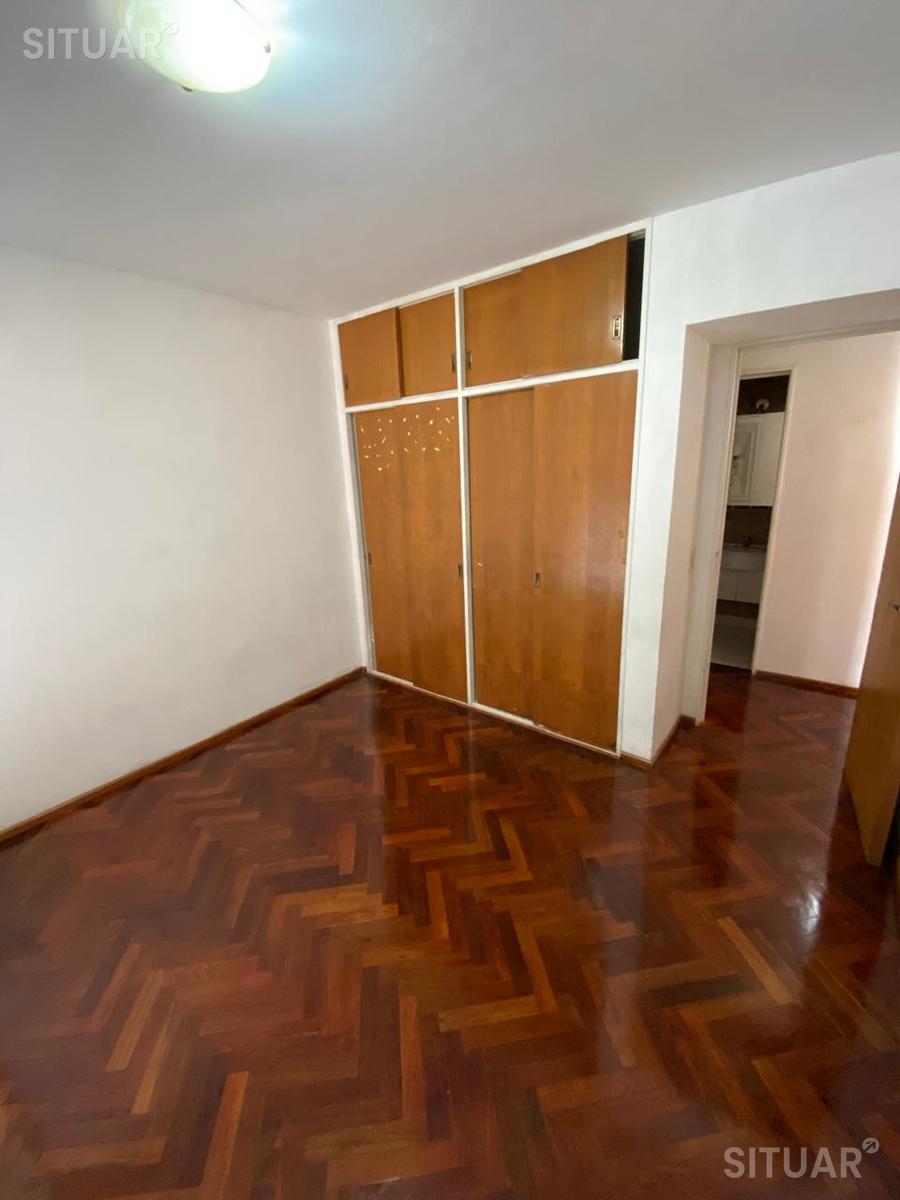 Dormitorio con placares