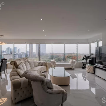 VENTA DEPARTAMENTO 4 AMBIENTES EN TORRE RENOIR II  PUERTO MADERO REFACCIONADO 2 COCHERAS