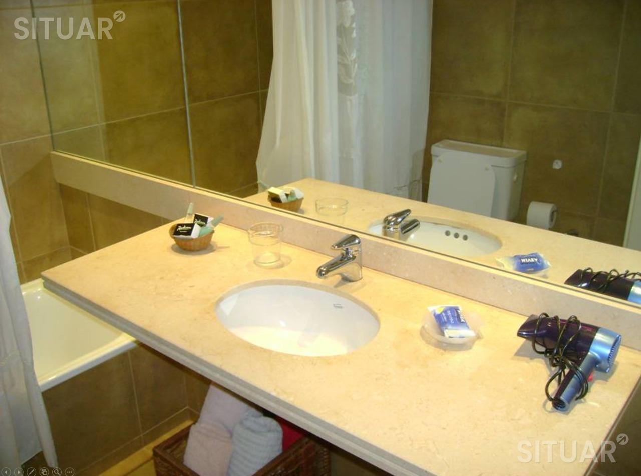 Baño completo con Termotanque