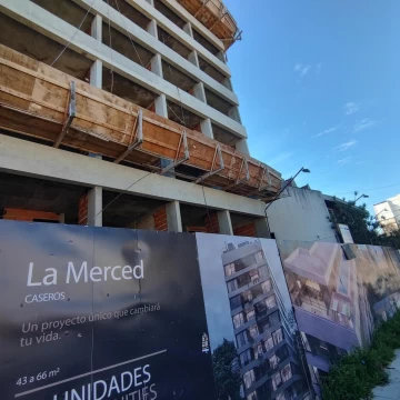 Departamento en Venta en Caseros. Full Amenities