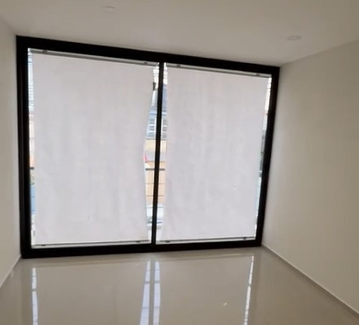 sala ext..jpg