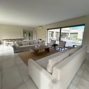 VENTA CASA 4 DORMITORIOS EN CARMEL