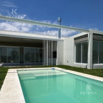 Casa en venta Santa Sofia - Pilar del Este.