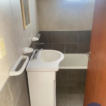 1787169800.jpg