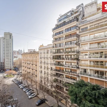 Venta Departamento 5 ambientes con 2 cocheras en La Isla Recoleta