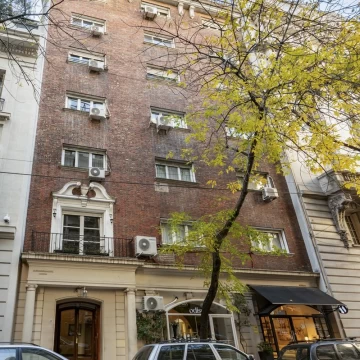 Venta Departamento 8 ambientes, 4 dormitorios, en Recoleta