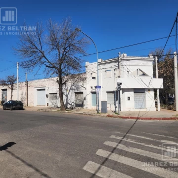 Alquiler - Gran oficina con estacionamiento propio sobre Av. Juan B. Justo - Córdoba