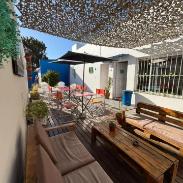 Casa / Hospedaje en Venta - 13 ambientes - Fondo de Comercio - Costa Atlántica - Villa Gesell