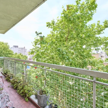 Venta Departamento 4 ambientes c/balcón al frente c/dependencia - Piso alto - Floresta