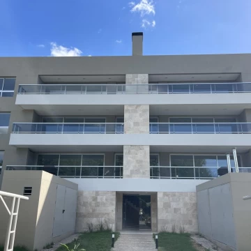 Departamento 3 Ambientes en Terrazas al Bosque – A ESTRENAR – balcón y amenities