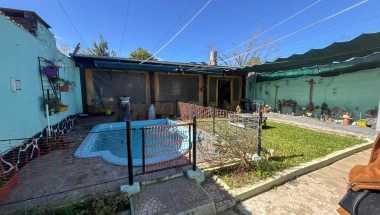Casa en Venta, Machain 1000,  Rosario, 2 dormitorios c/patio