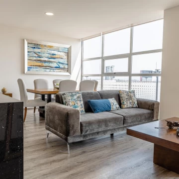Departamento en Venta Amueblado Para Inversionista en Torre UMA, ZONA Angelópolis frente a Estrella.