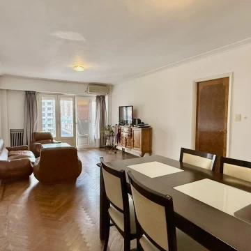 Departamento en venta de 2 dormitorios   comodín con balcón | Paraguay y San Luis