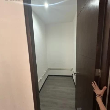 1787249842.jpg