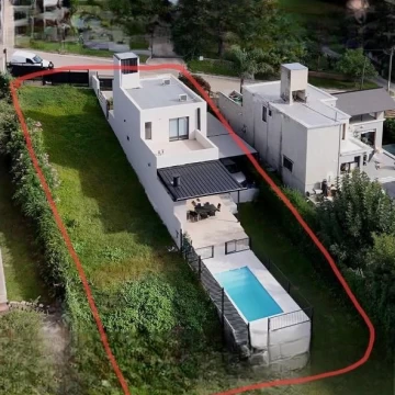 Casa Venta en Barrio la quinta  Calle Jenner 164 100