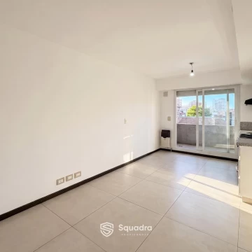 1787256775.jpg