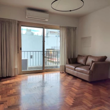 Alquiler Departamento 2 ambientes Balvanera c balcón - piso alto