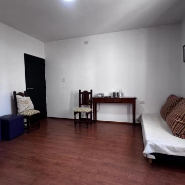 1787261053.jpg