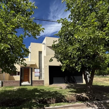 Gran casa en Venta en Olivos del Fundador - San Rafael