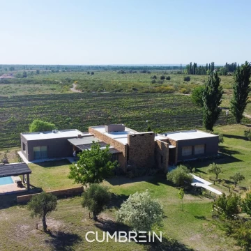Residencia de Autor en Algodón Wine Estates | Golf y Viñedos | San Rafael