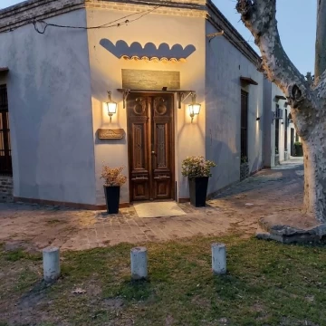 Casa en Venta - 7 amb - Cocheras - Quincho - Casa p/huéspedes - Pileta - Pcia de BsAs - Ernestina