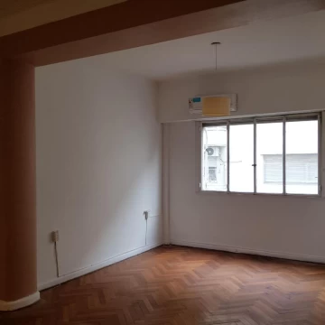 Alquiler - Departamento - Recoleta - 3 ambientes bien distribuidos y con mucho espacio