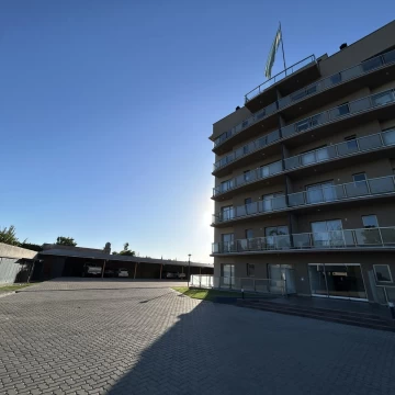 Departamento con pileta en Torre Dean Funes - Alquiler
