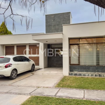 Casa en Venta en Calle Butti al 100, San Rafael | Cumbrein