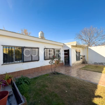 Casa en San Rafael a metros del Parque H. Yrigoyen