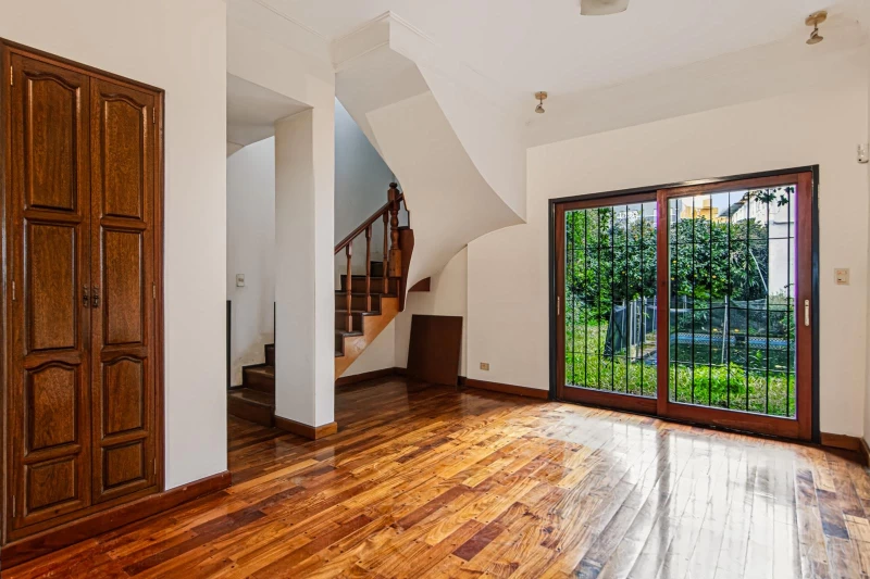 VENTA • PALERMO SOHO • CASA • 5 AMBIENTES • PILETA