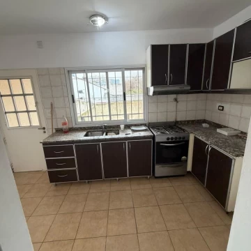 Casa en venta o alquiler apto credito zona shopping DOT