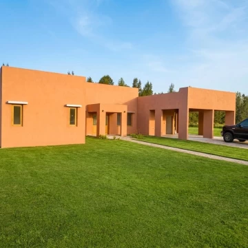 Casa en venta Area 60 La Reserva Ruta 2 de 199m2, lote de 1500m2 con pileta Brandsen