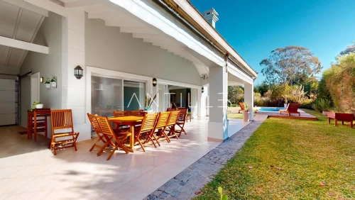 CASA EN VENTA | ABRIL CLUB DE CAMPO