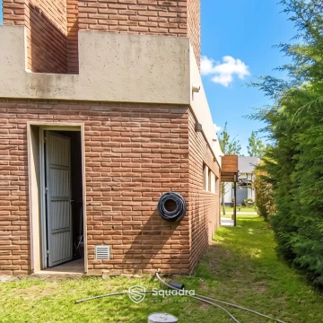 1787346768.jpg