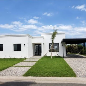 Casa a estrenar en Barrio San Matias - Area 1 con vista a la laguna