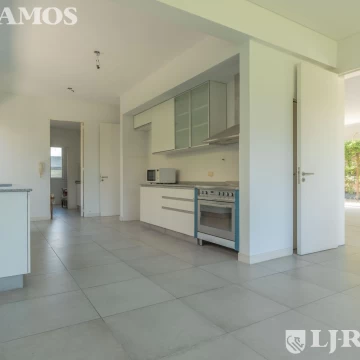 Casa en alquiler 3 dormitorios a estrenar en LOS SAUCES - NORDELTA