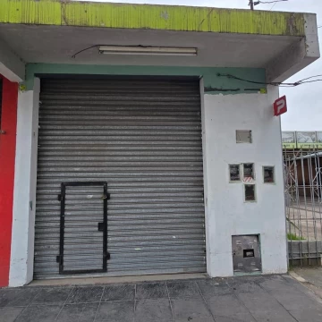 Local avenida Ratti alquiler Ituzaingo