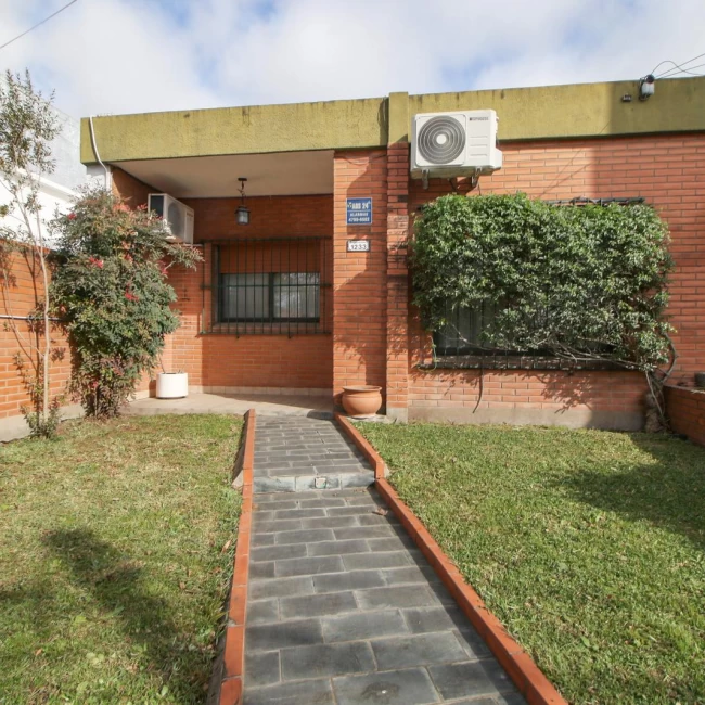 Casa en Venta en Villa Adelina