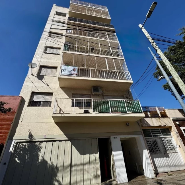 Departamento 2 ambientes piso alto todo luz VENTA