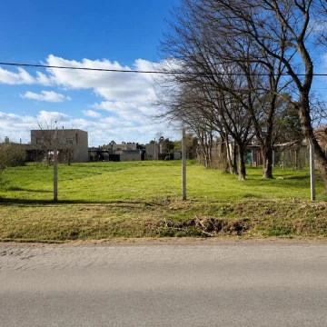 Terreno en venta en barrio La Chiquita 135 esq.446