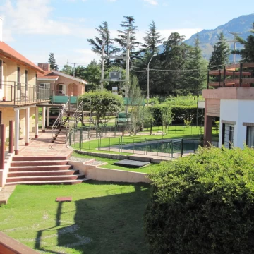 Venta Complejo Apart   Cabañas en Merlo San Luis con pileta y parque.