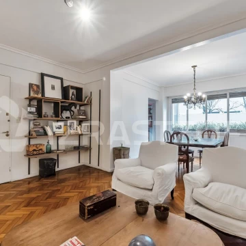 Departamento en venta en Retiro. Dos dormitorios. Apto profesional