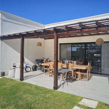 Casa en  San Ramiro, Pilar del Este