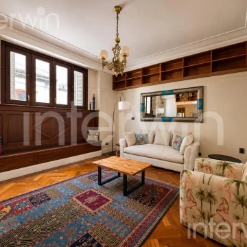 Departamento en ALQUILER de 4 ambientes y dep. en Pasaje Rivarola - San Nicolas