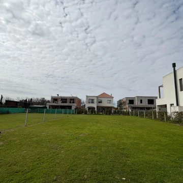 EXCELENTE LOTE - Barrio El Candil, La Horqueta - 519m2 totales