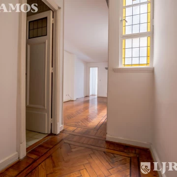 EDIFICIO FRANCES EN PLAZA VICENTE LOPEZ / ALQUILER/ RECICLADO