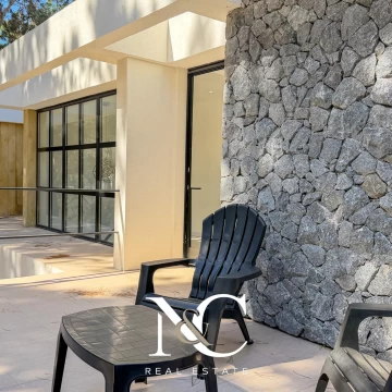 Casa en venta en Costa Esmeralda fondo arbolado 4 suites