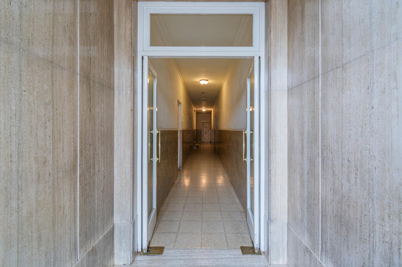 image 32