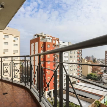 Departamento 3 dormitorios en Venta con cochera en Quilmes