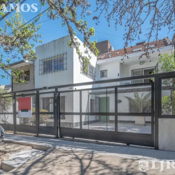 IMPECABLE CASA ALQUILER ENERO 2027 - LA HORQUETA A POCAS CUADRAS DEL CENTRO COMERCIAL DE LA HORQUETA